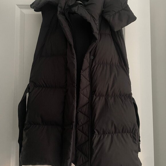 Wunder Puff Belted Waist 600-Down-Fill Vest - Picture 5 of 5